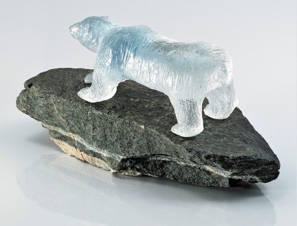 Doroni Lang Polar Bear Alone on Rock