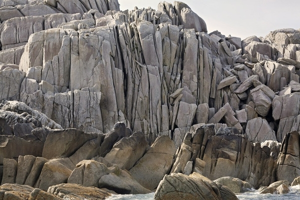 Birgit Freybe z Bateman Fractured Rocks (Sitka, Alaska)