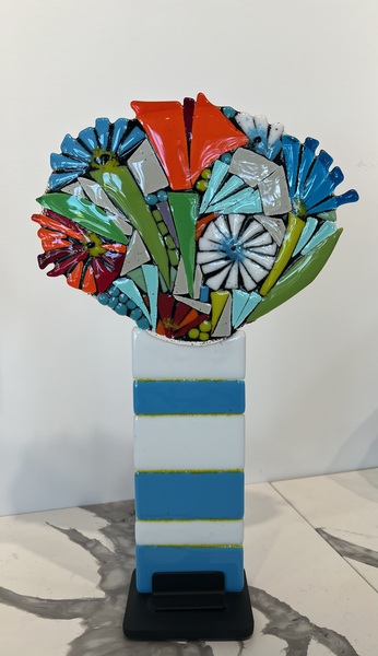 Tammy z Hudgeon Pretty in Blue